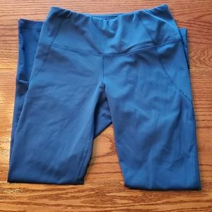 Ankle length active leggings